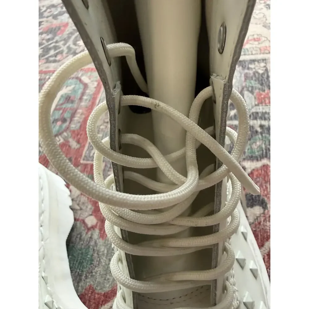 New Dr. Doc Martens 1490 Stud Boot in White Platform Combat Boot Size 11